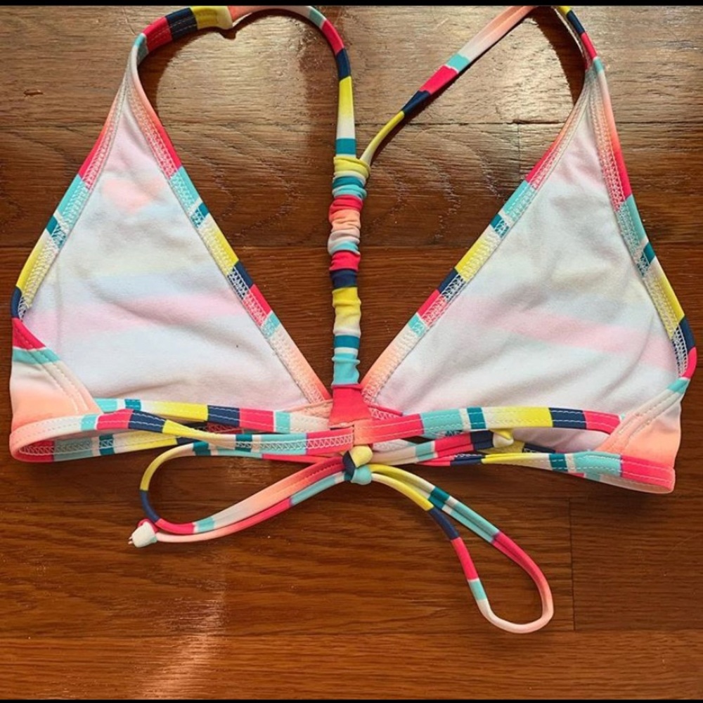 Colorful Roxy Swimsuit - Picture 2 of 2